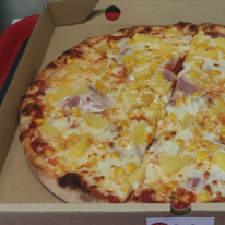 Ananászos Adrián pizza