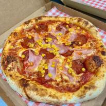 Sanyi 7 pizza