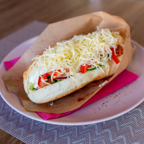 Gyros kifliben