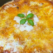 Quattro formaggi pizza