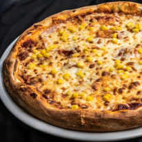 6. Sonkás-kukoricás pizza