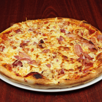 Húsimádó pizza
