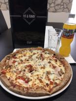 19. Magyaros pizza