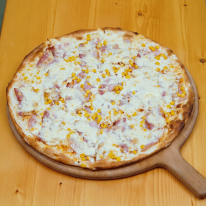 143. Pizza Családi
