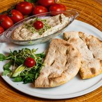 Padlizsánkrém forró pizzapitával