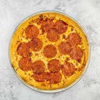 Szalámis pizza