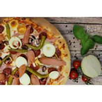 Brutal pizza főtt tojással