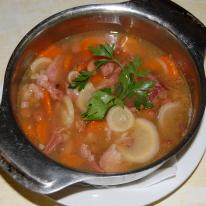 Csülkös babgulyás