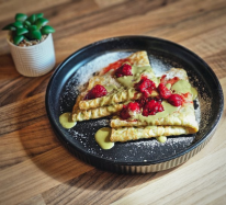 Pisztáciás-málnás palacsinta