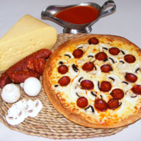 Kolbászos pizza