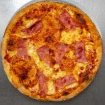 25. Sonkás pizza