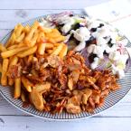 Görög gyros tál hasábburgonyával