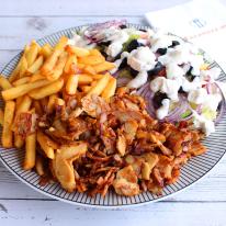 Görög gyros tál hasábburgonyával
