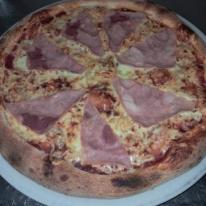 Sonkás pizza