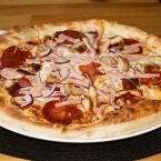 Húsimádó pizza