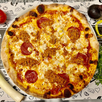 Brutál pizza