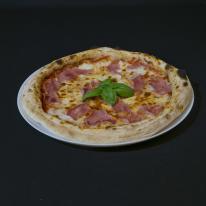 Sonkás-füstölt sajtos pizza Sonkás-füstölt sajtos pizza