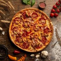 Húsimádó pizza