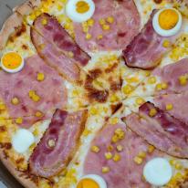Cheddar pizza