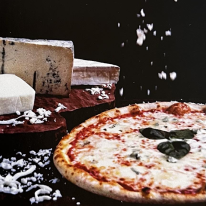 Quattro formaggi pizza