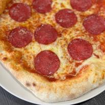 Salame pizza