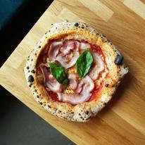 Pancetta pizza