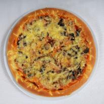 10. Pizza Prosciutto e funghi