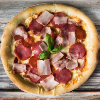 30. Húsimádó pizza