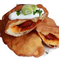 "Ricsi" töltött lángos
