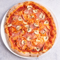 Prosciutto & funghi pizza