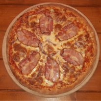 Magyaros pizza