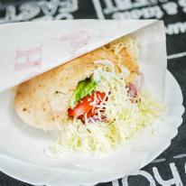 Sajtos gyros pitában