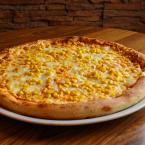 Sonkás-kukoricás pizza