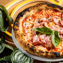 Pancetta pizza