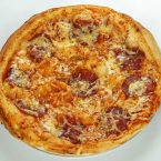 7. Salami pizza