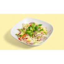 Friss kevert saláta joghurtos öntettel