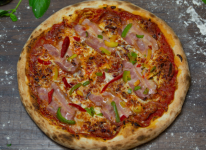 Magyaros pizza