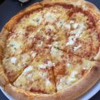 Négysajtos pizza