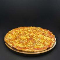 Szalámis pizza