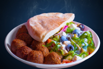 Falafel görög tál