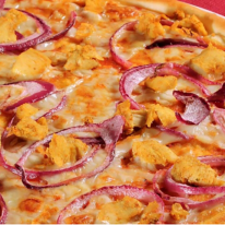 Barbecue csirke pizza