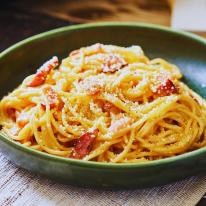 08.25-08.30. főétel: Carbonara spagetti reszelt trappista sajttal