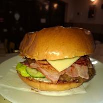 Császáros hamburger