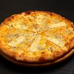 23. Négysajtos pizza