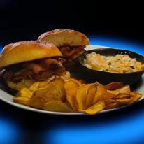 Házi BBQ húsos hamburger