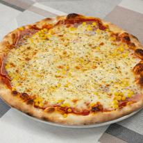 Sonkás-kukoricás pizza