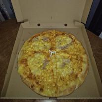 4. Sonkás-kukoricás pizza
