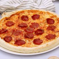 3. Szalámis pizza