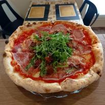 Prosciutto di Parma pizza
