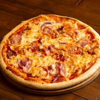 8. Carnoso pizza